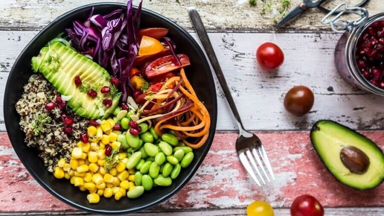 How do vegetarian diets affect cholesterol