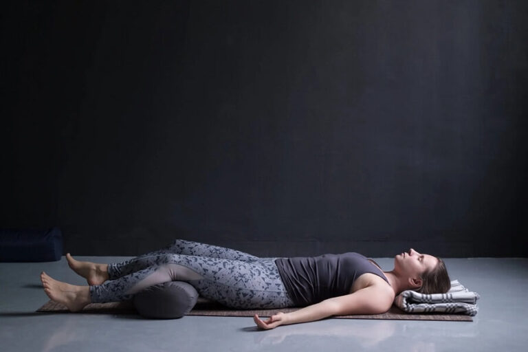 How to sleep well - The best poses and tricks