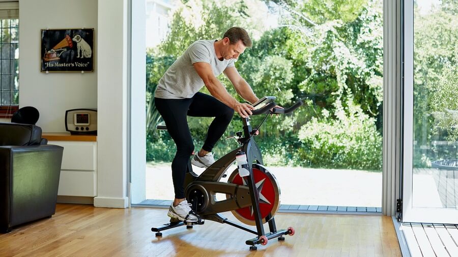 How to use an exercise bike to lose weight at home