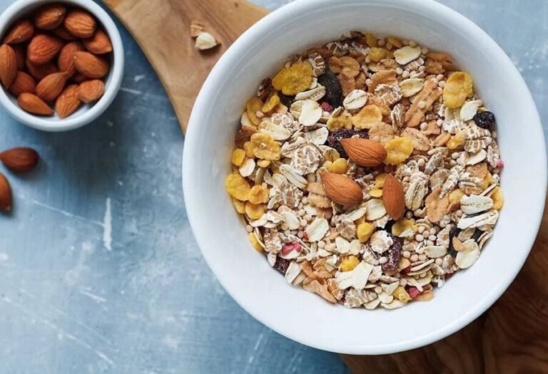 Ideal Breakfast - Muesli or Oatmeal - Which Has Better Nutritional Properties