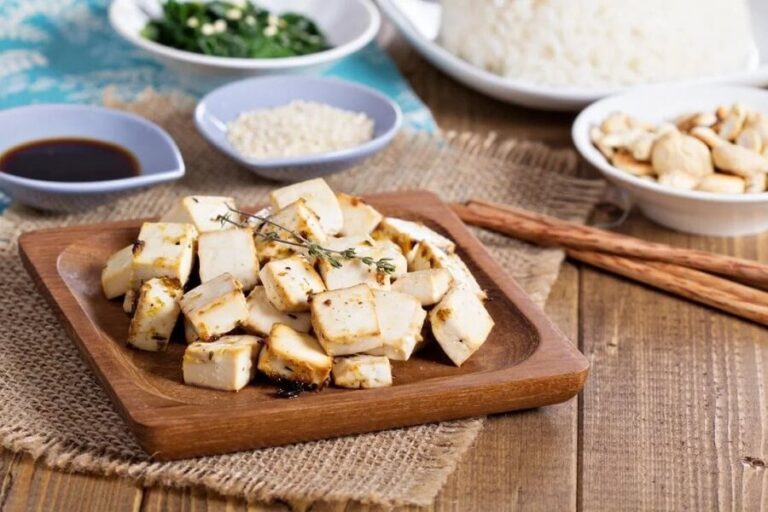 Tofu - Properties, benefits and contraindications