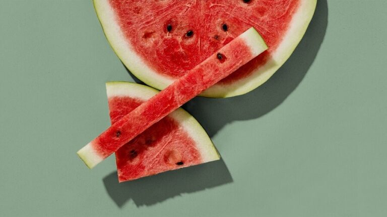 Watermelon - Properties, nutrients, benefits and contraindications