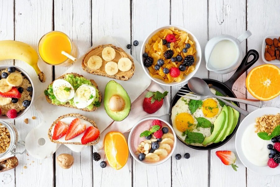 much is 300 calories in food