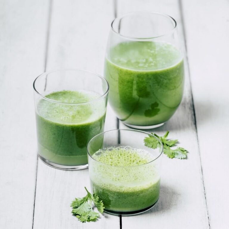 vegan detox shakes - Examples of green juices to cleanse the body